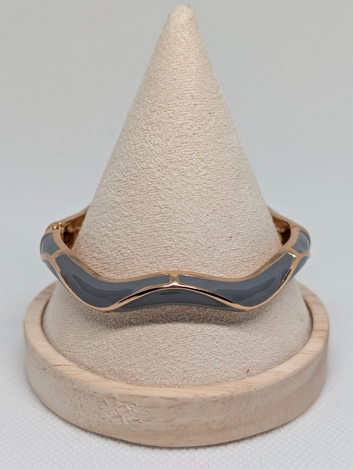Modern Wavy Enamel Hinged Bangle Bracelet