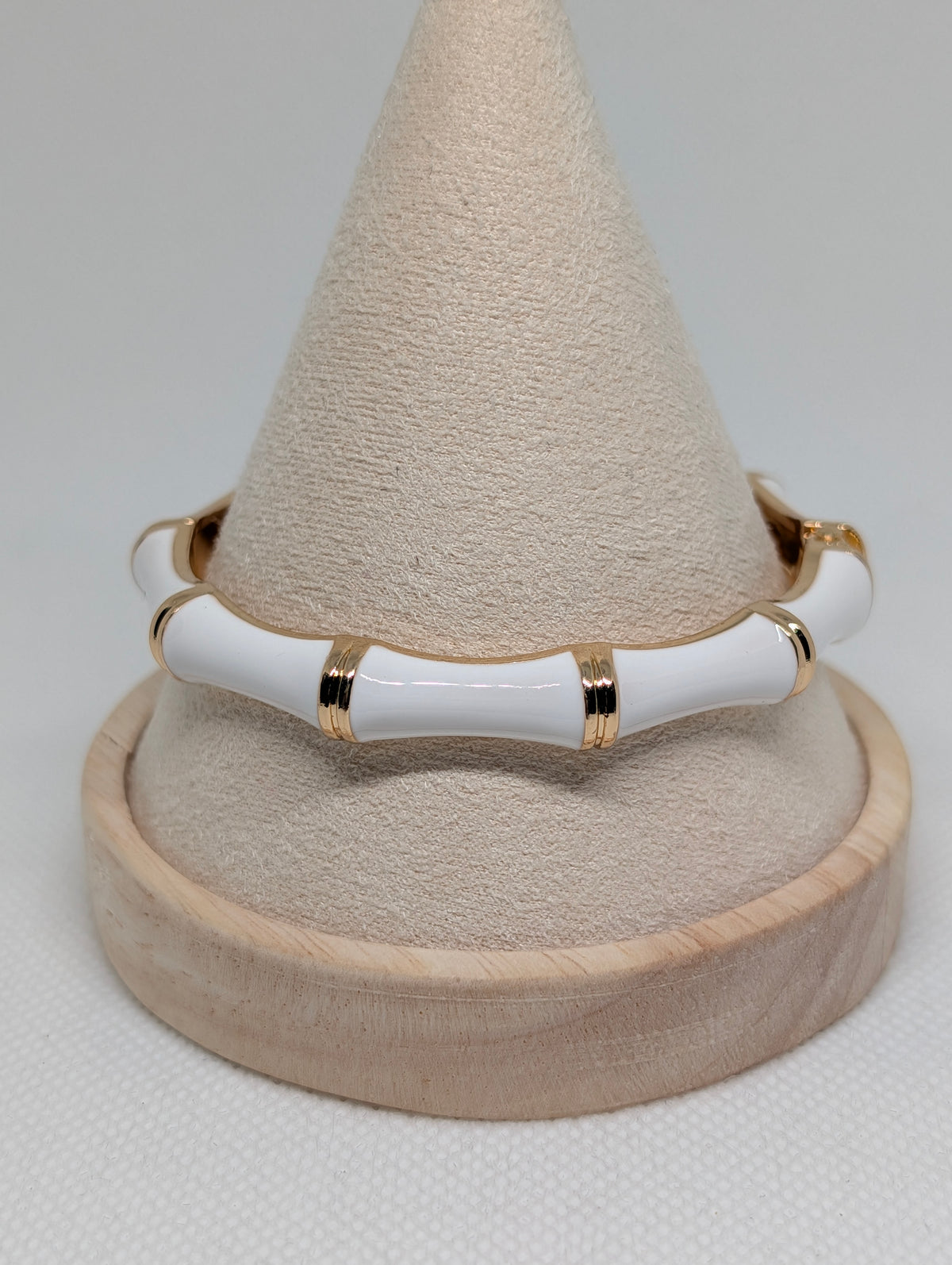 Chic Glossy Enamel & Gold Bamboo-Style Hinged Bangle