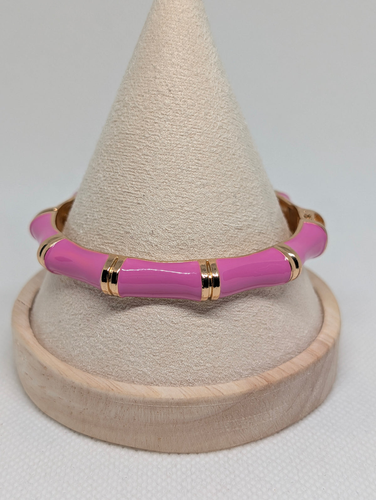 Chic Glossy Enamel & Gold Bamboo-Style Hinged Bangle